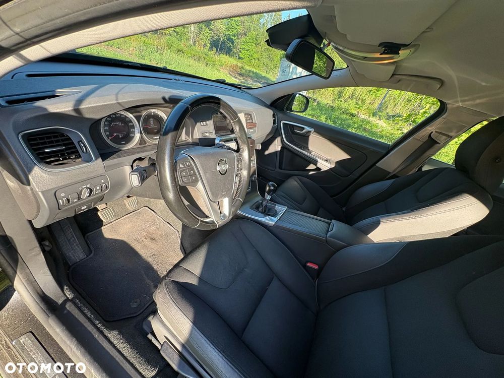 Volvo S60 DRIVe - 24