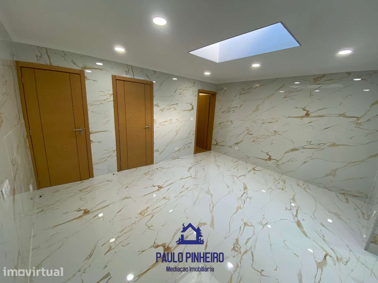 Moradia T4+1 Totalmente Renovada – Campanhã - Grande imagem: 4/25