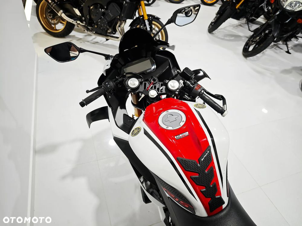 Yamaha YZF - 14