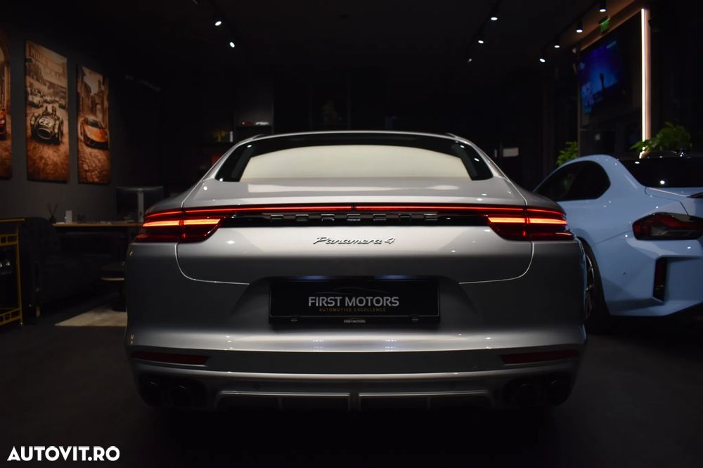 Porsche Panamera 4 - 6