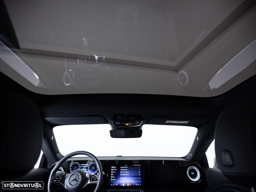 Mercedes-Benz CLA 200 EQ - 7