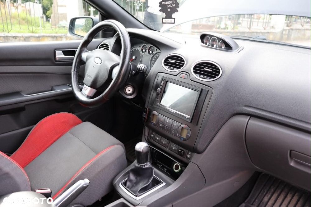 Ford Focus ST - 15