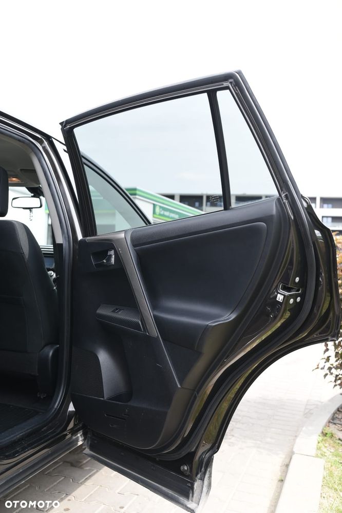Toyota RAV4 2.0 D-4D Prestige - 17