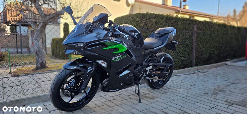 Kawasaki Ninja 500 - 1