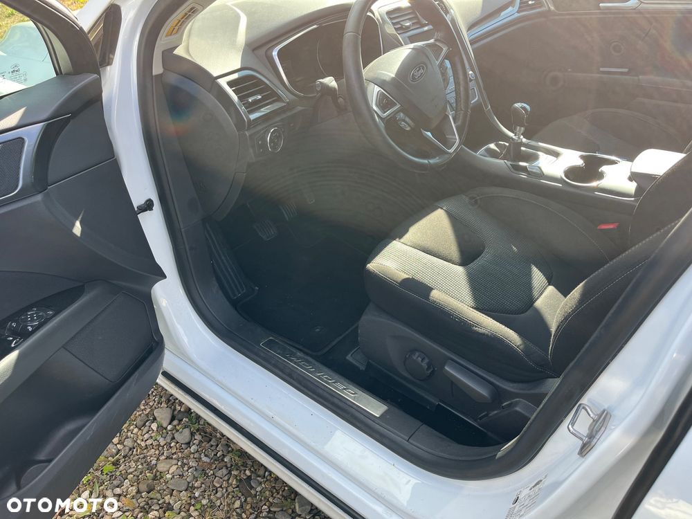 Ford Mondeo 2.0 EcoBlue Titanium - 19