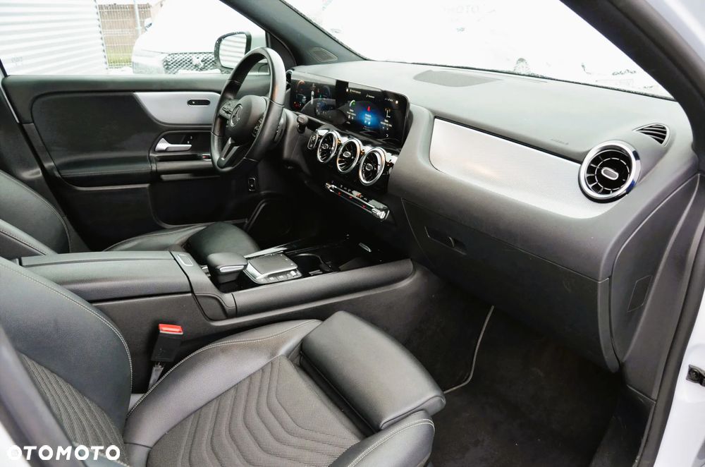 Mercedes-Benz GLA 180 d Style - 15