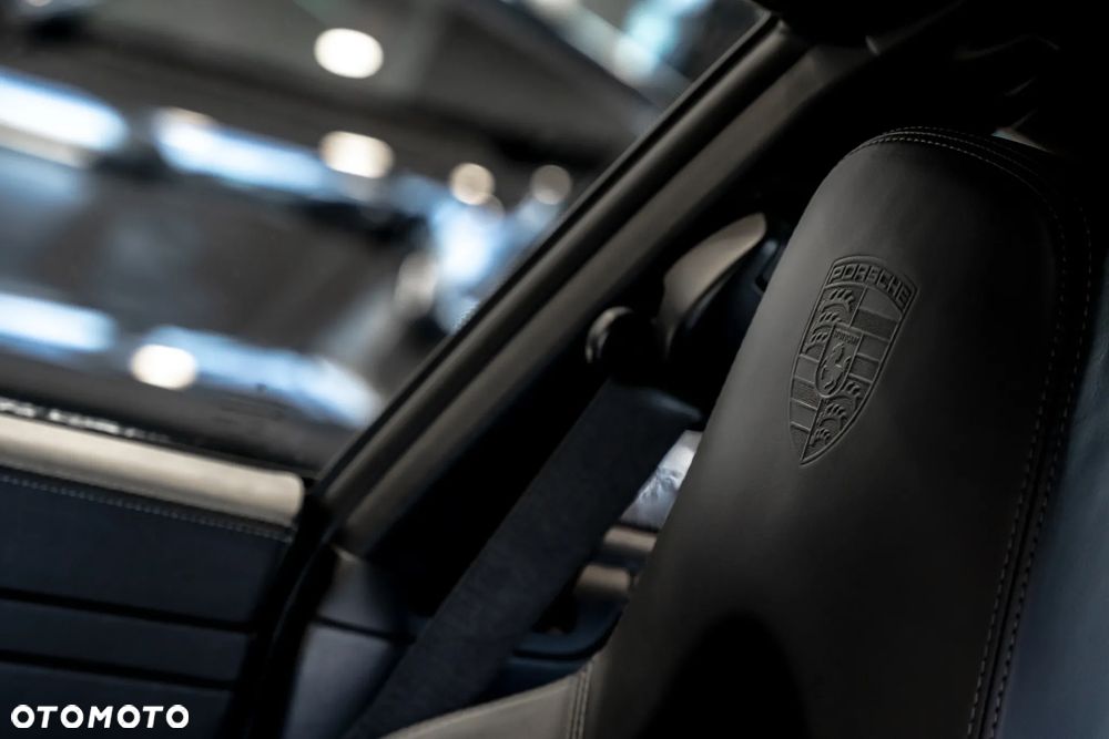 Porsche 911 Turbo PDK - 30