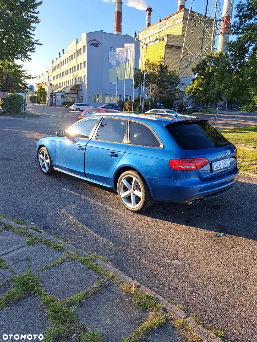 Audi A4 Avant 2.0 TDI DPF multitronic S line Sportpaket - 6