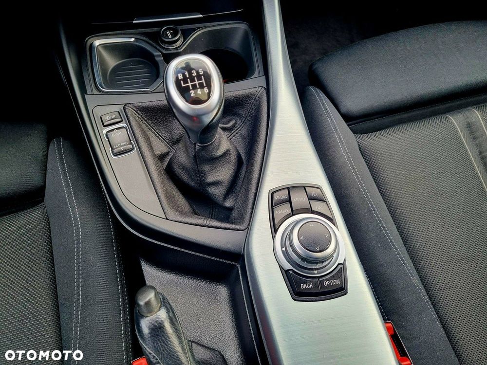 BMW Seria 1 118d Sport Line - 25