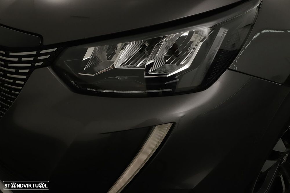 Peugeot 2008 1.2 PureTech Allure EAT8 - 6