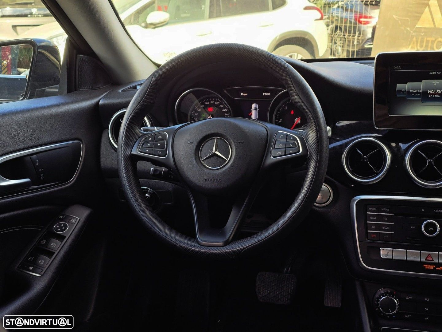 Mercedes-Benz CLA 220 d Shooting Brake Urban Aut. - 9