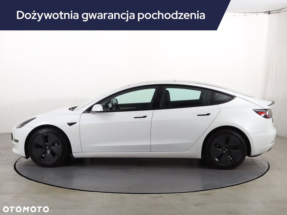Tesla Model 3 - 3