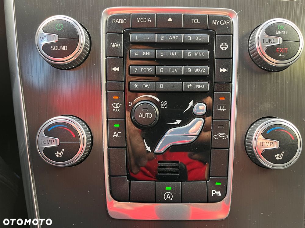 Volvo XC 60 - 39