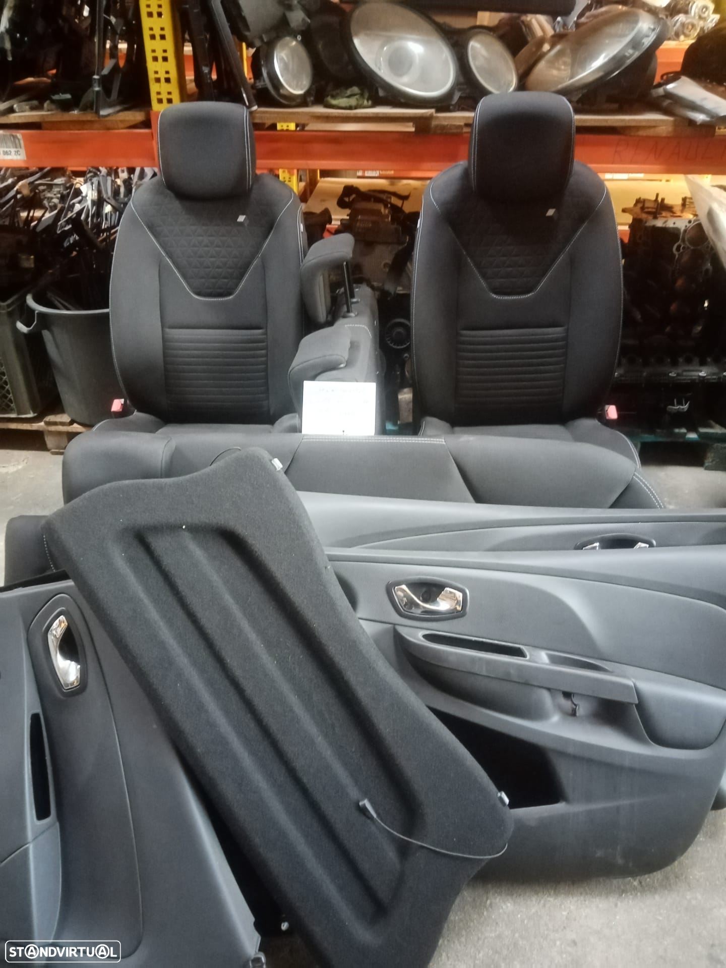 Interior Renault Clio IV 2016 - 10