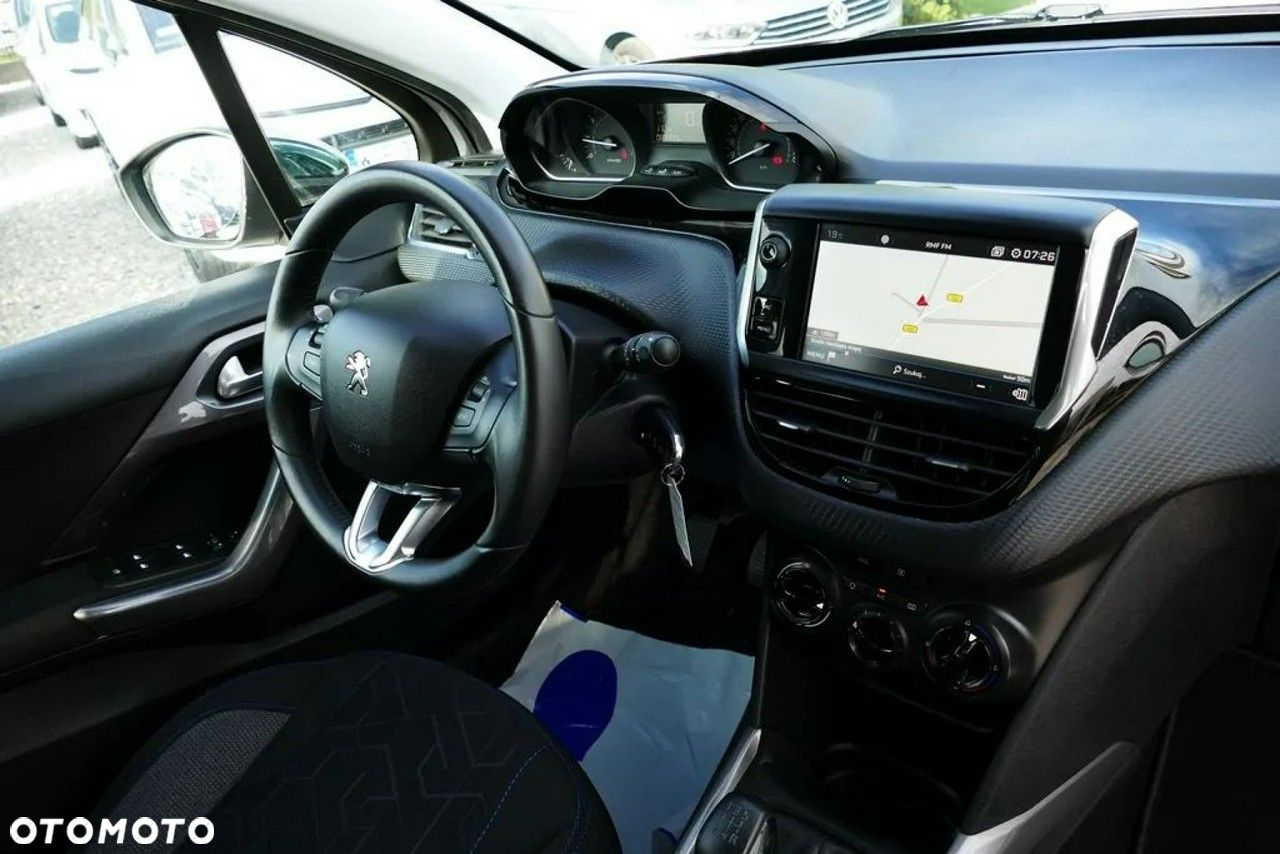 Peugeot 2008 1.2 Pure Tech GPF Allure S&S - 21