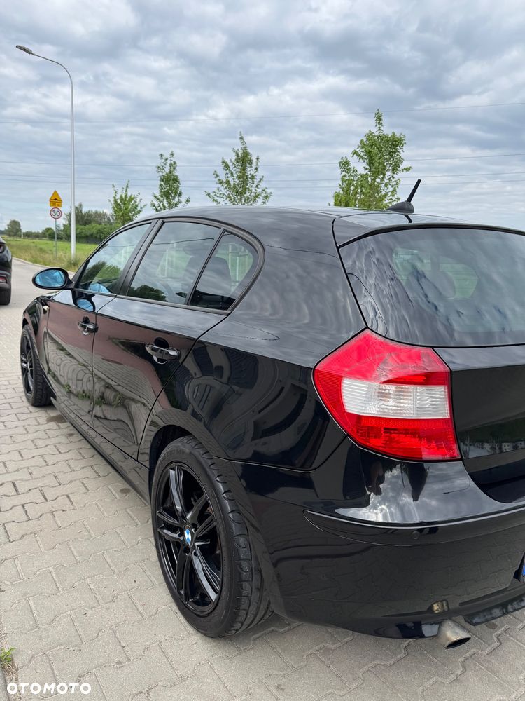BMW Seria 1 120i - 5