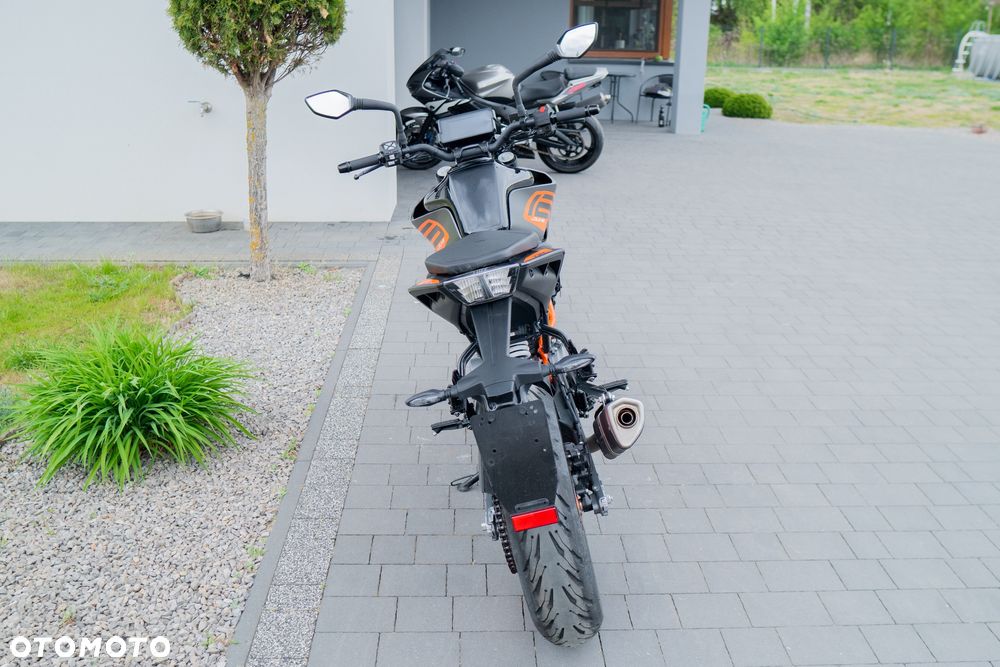 KTM Duke - 5