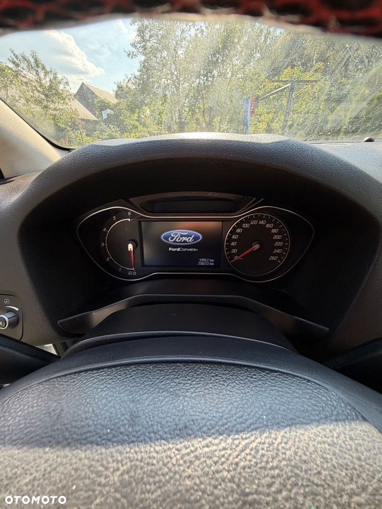Ford Mondeo - 16