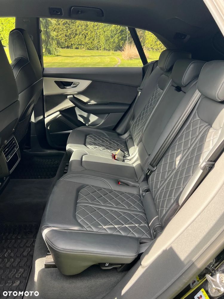 Audi SQ8 - 20