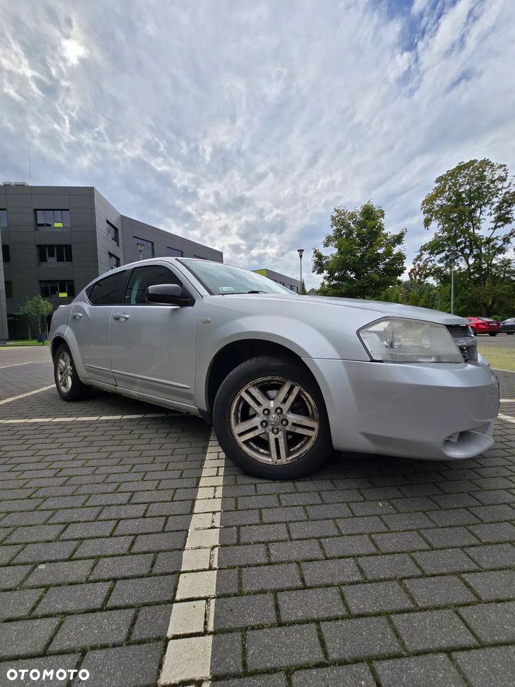 Dodge Avenger - 3
