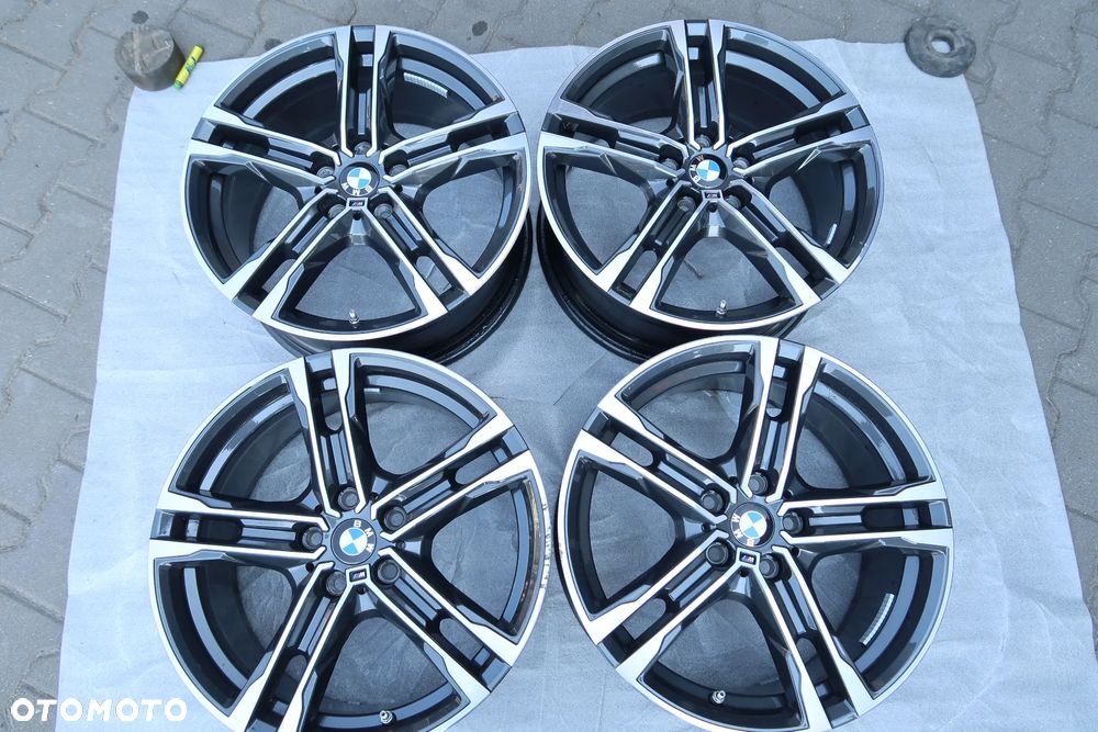 Oryginalne Felgi BMW 2 g42 18'' M pakiet - 2