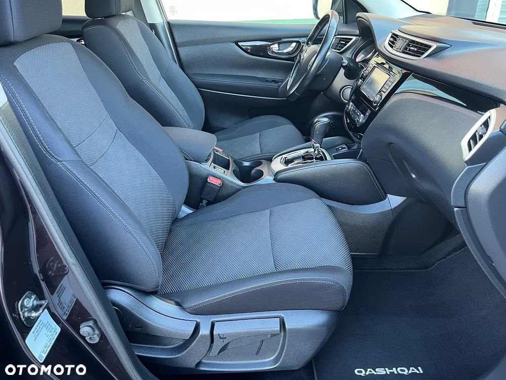 Nissan Qashqai 1.6 DCi Xtronic N-Connecta - 18