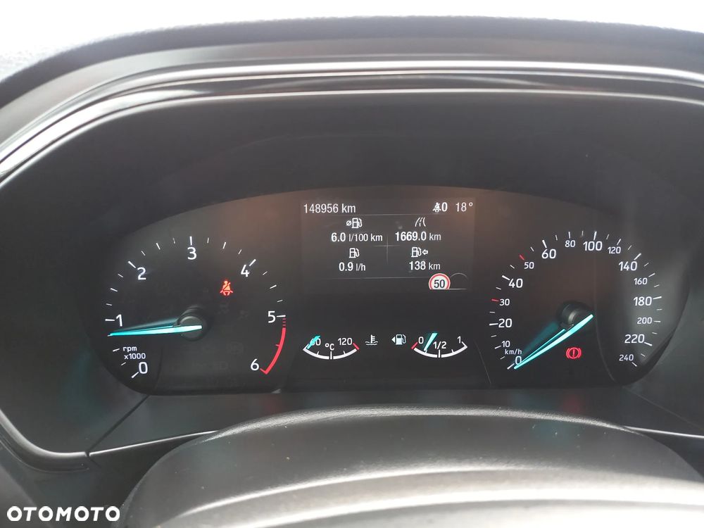 Ford Focus 2.0 EcoBlue STart-Stopp-System ST-LINE - 29