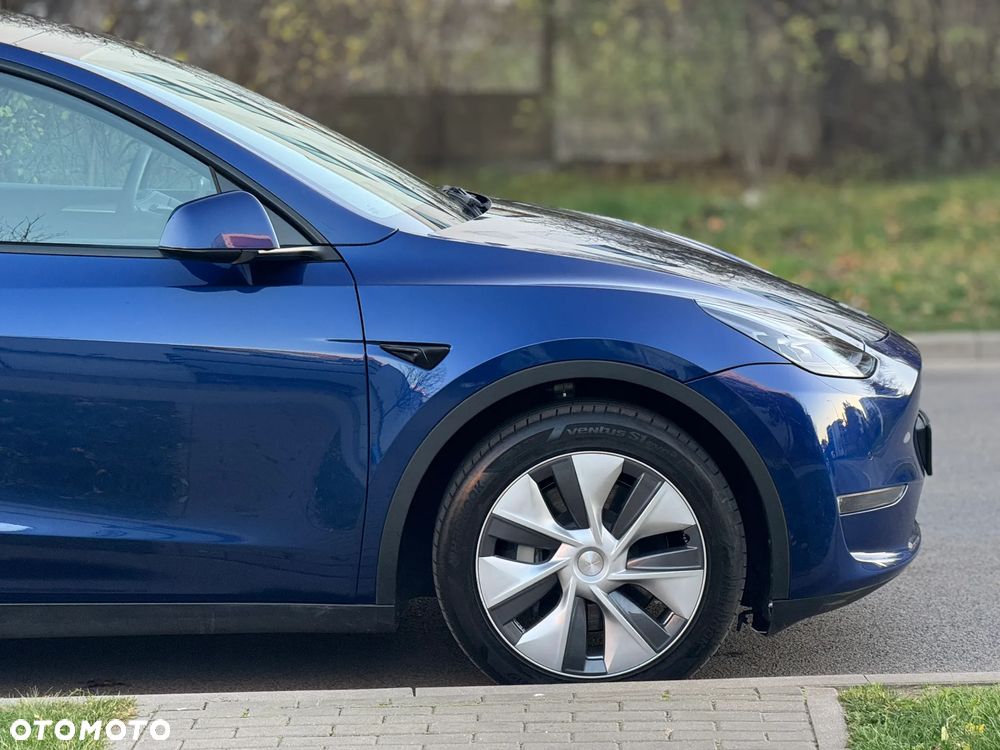 Tesla Y Model Long Range Dual Motor AWD - 26