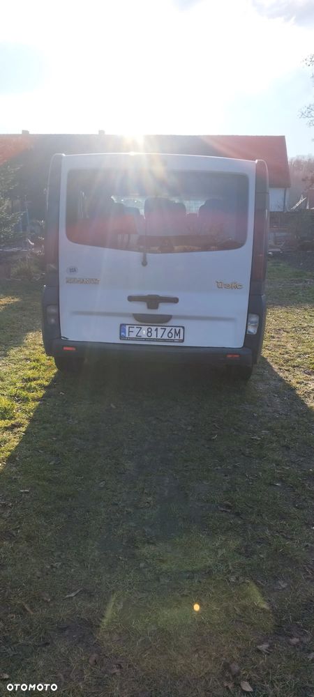 Renault Trafic - 10