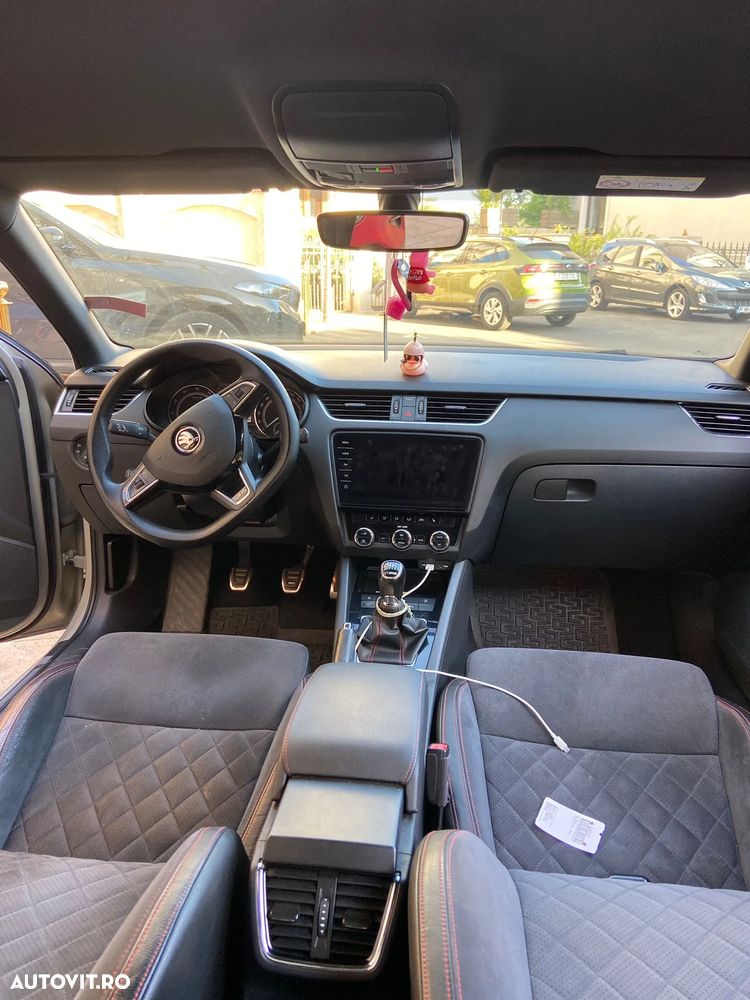 Skoda Octavia 2.0 245 TSI RS - 13