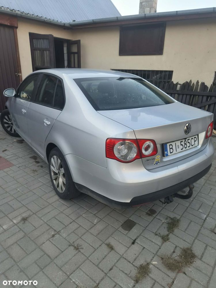 Volkswagen Jetta 1.9 TDI Comfortline - 3