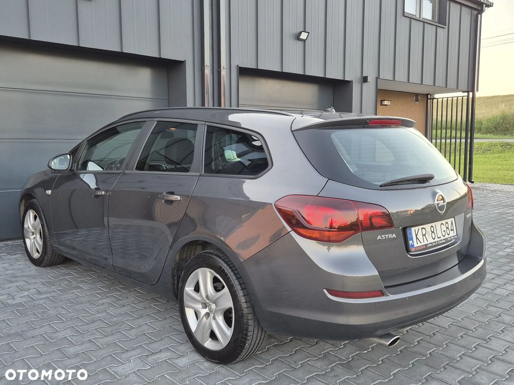 Opel Astra - 12
