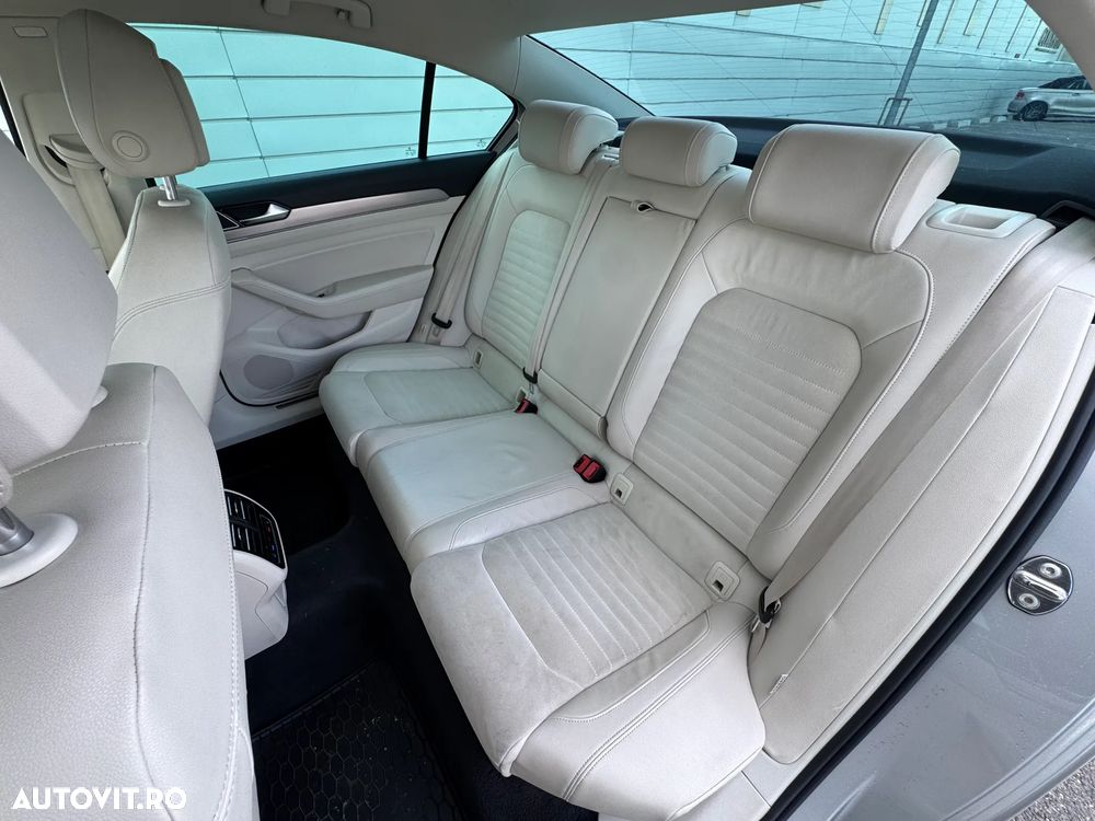 Volkswagen Passat 2.0 TDI SCR 4Motion DSG Highline - 8