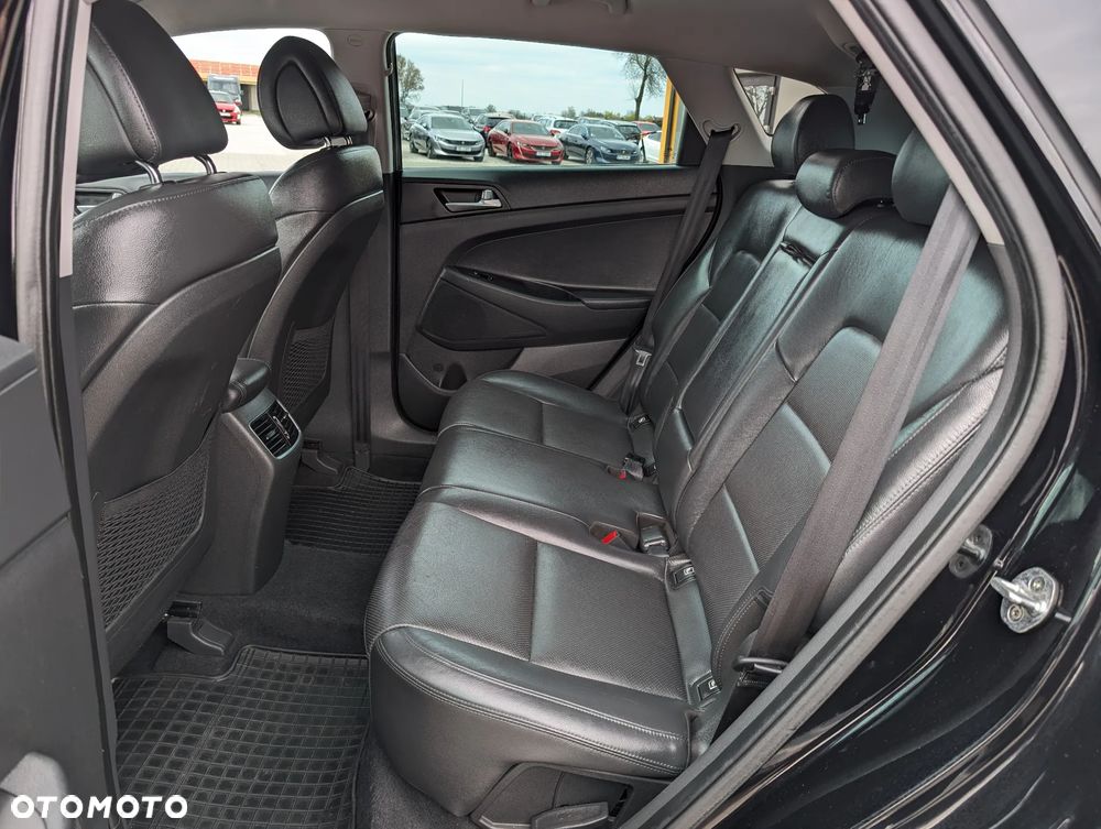 Hyundai Tucson 1.7 CRDI BlueDrive Comfort 2WD DCT - 34