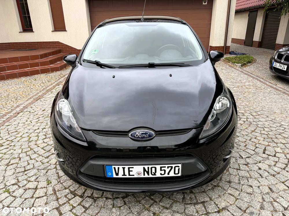 Ford Fiesta 1.25 Champions Edition - 4