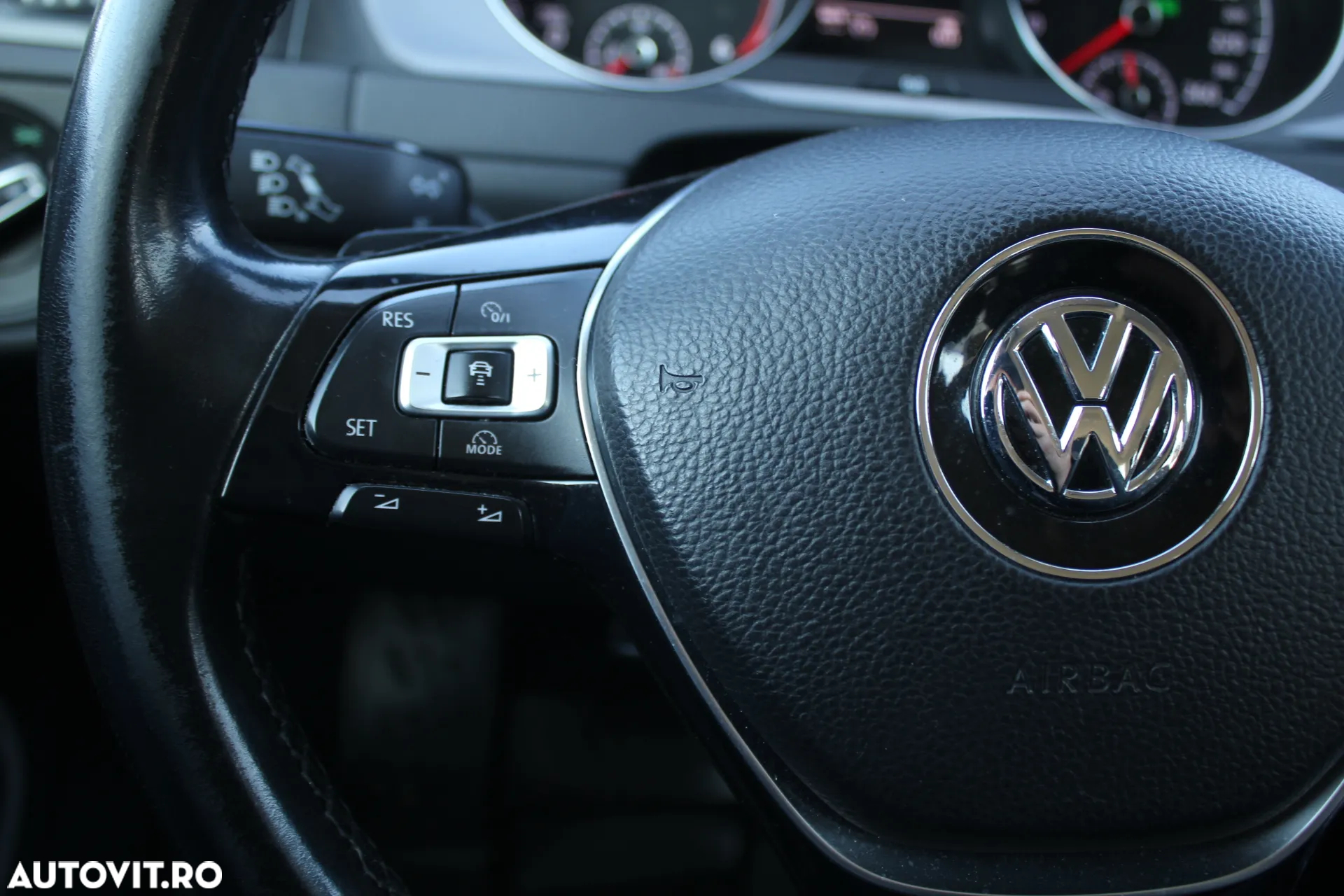Volkswagen Golf 1.6 TDI (BlueMotion Technology) DSG Comfortline - 5