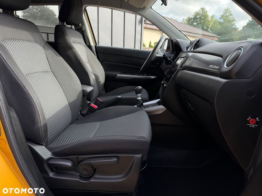 Suzuki Vitara 1.4 Boosterjet Premium 4WD - 27