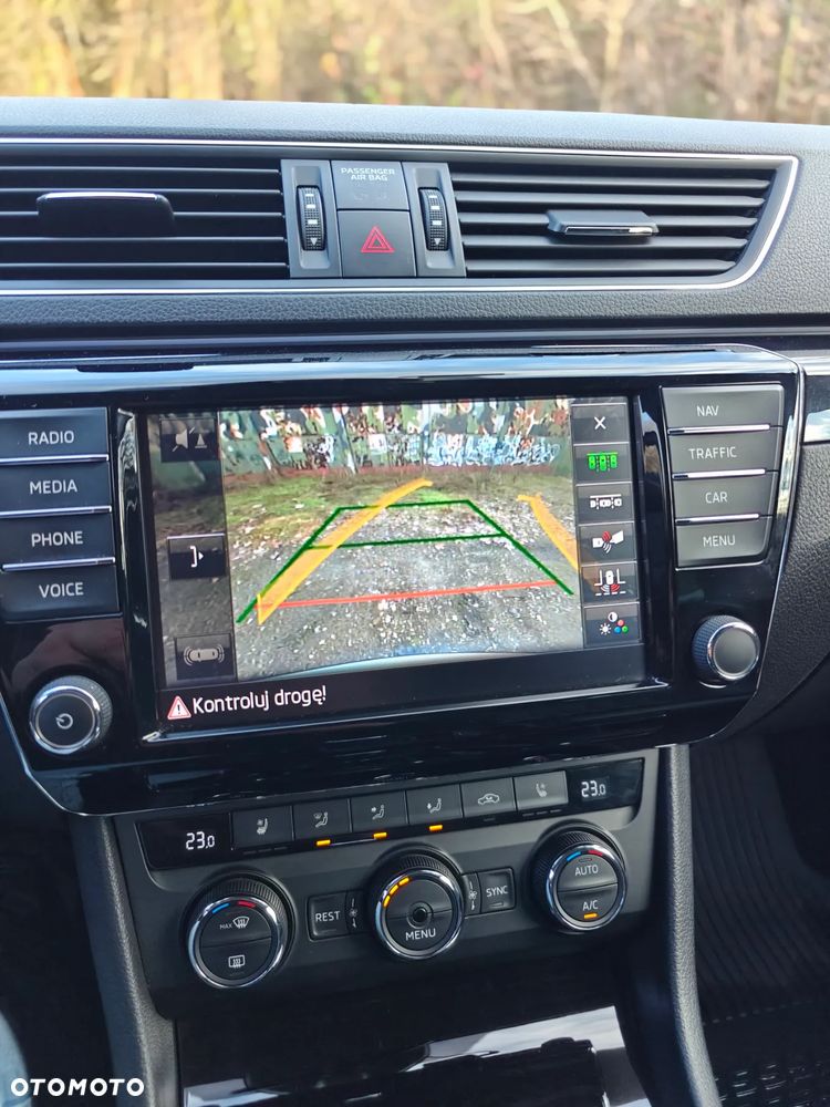 Skoda Superb 2.0 TSI L&K DSG - 21