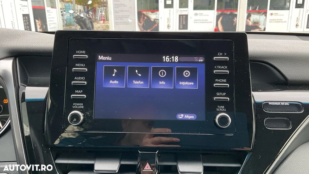 Toyota Camry 2.5 Hybrid Business - 22