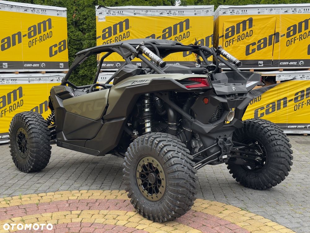 Can-Am Maverick - 3