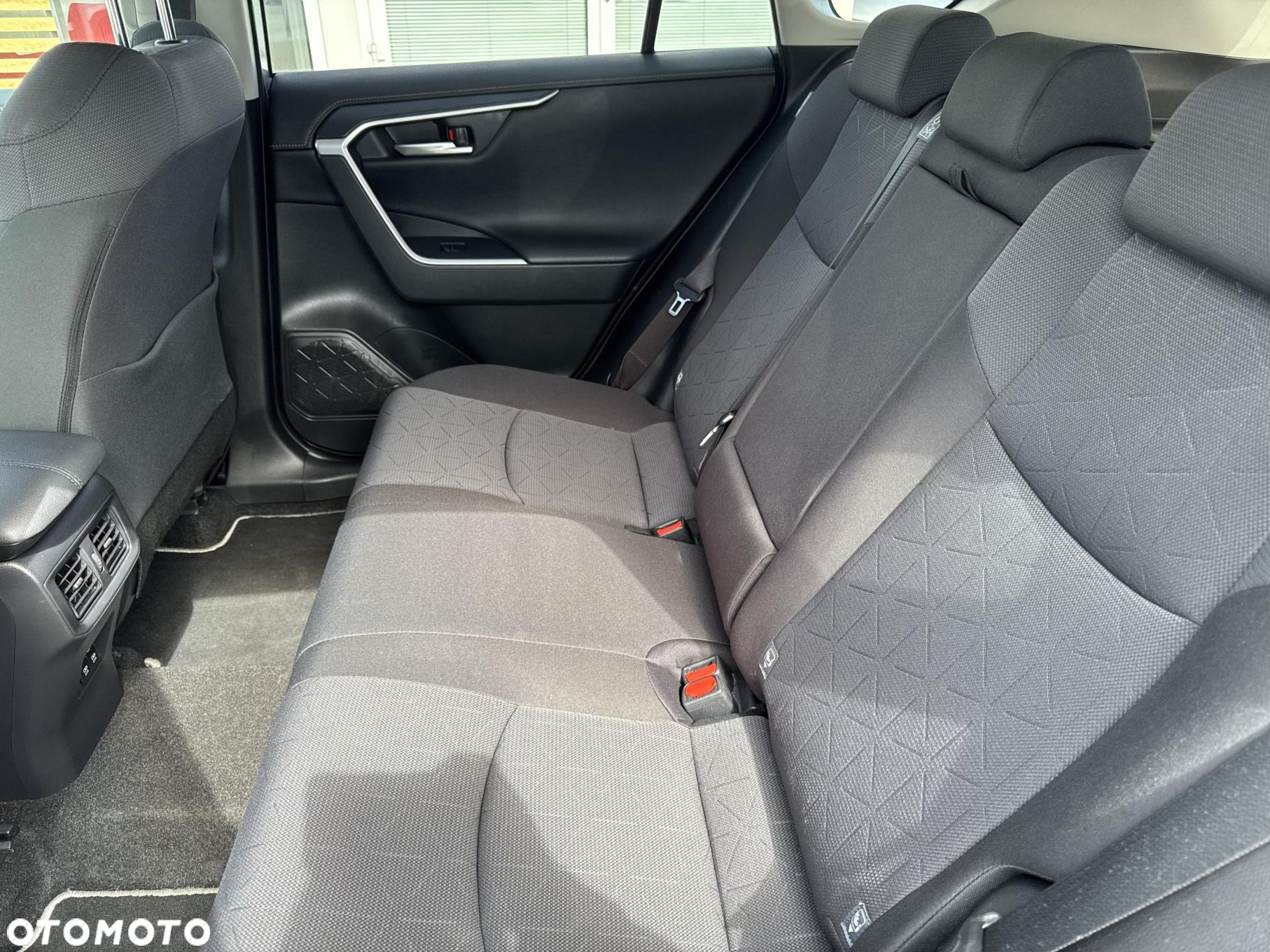 Toyota RAV4 - 14