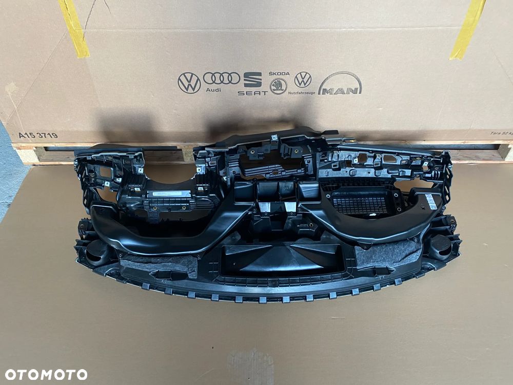 Audi Q3 83A deska Rozdzielcza kokpit konsola oryginał 83B857001 32 km - 8