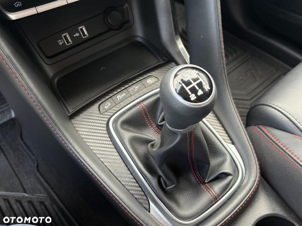 MG ZS - 21