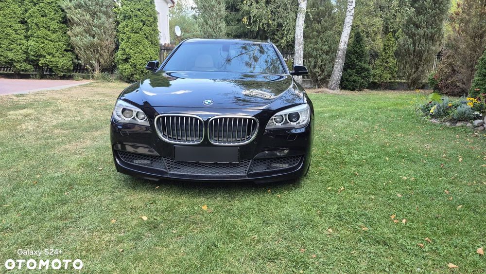 BMW Seria 7 740i - 4