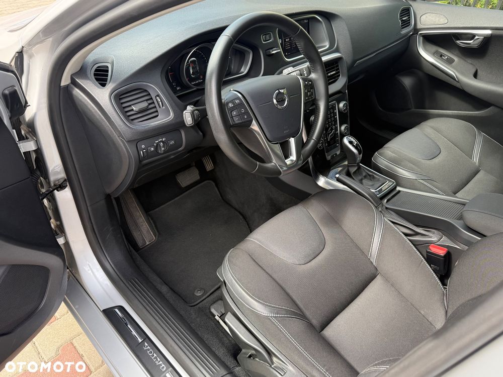 Volvo V40 T2 Drive-E Momentum - 7