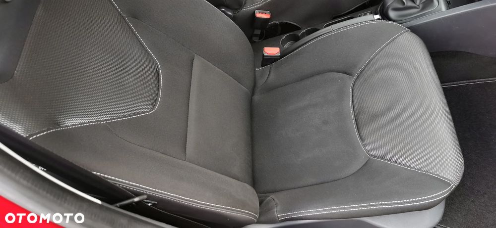 Renault Clio 1.2 16V 75 Experience - 5