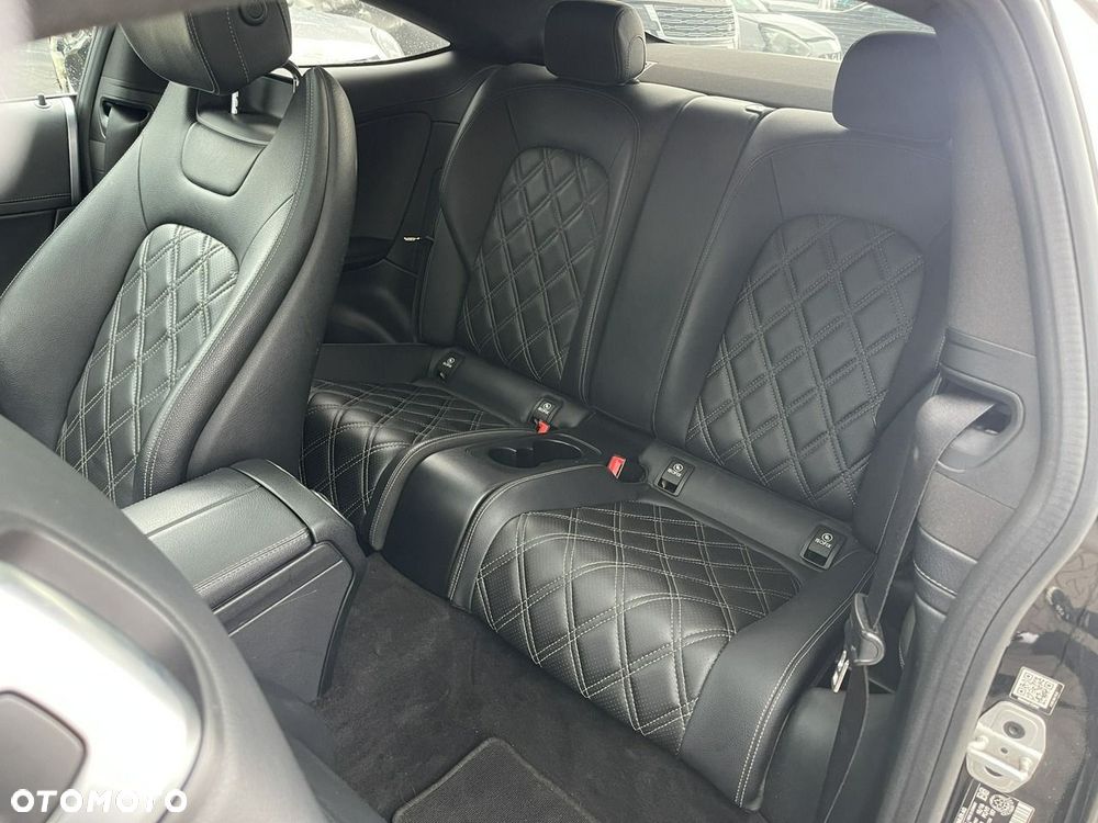 Mercedes-Benz Klasa C 300 7G-TRONIC AMG Line - 10