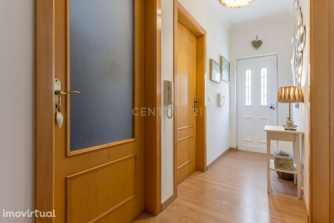 Moradia Geminada com aproveitamento Sotão - Grande imagem: 3/22