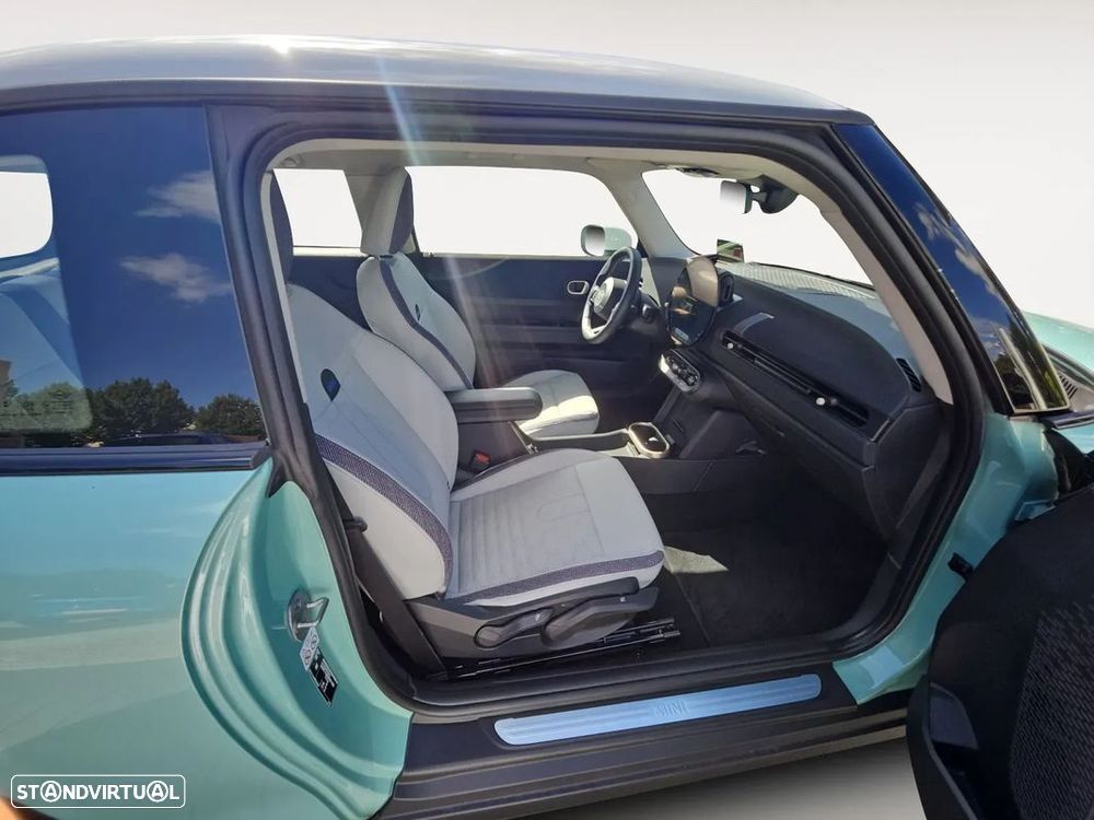 MINI 3 Portas Cooper C Classic S - 14