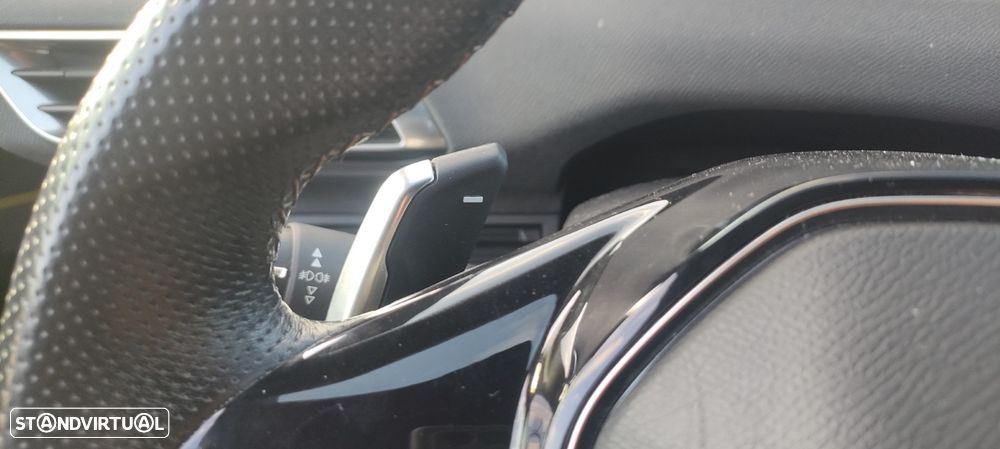 Peugeot 5008 PureTech 130 EAT8 Stop & Start GT - 16